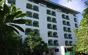 โรงแรมชมดาว